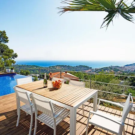 Holiday Can Bruc * Lloret de Mar